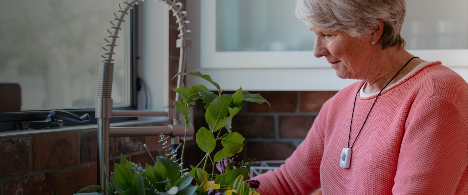 Security necklace 2025 for elderly